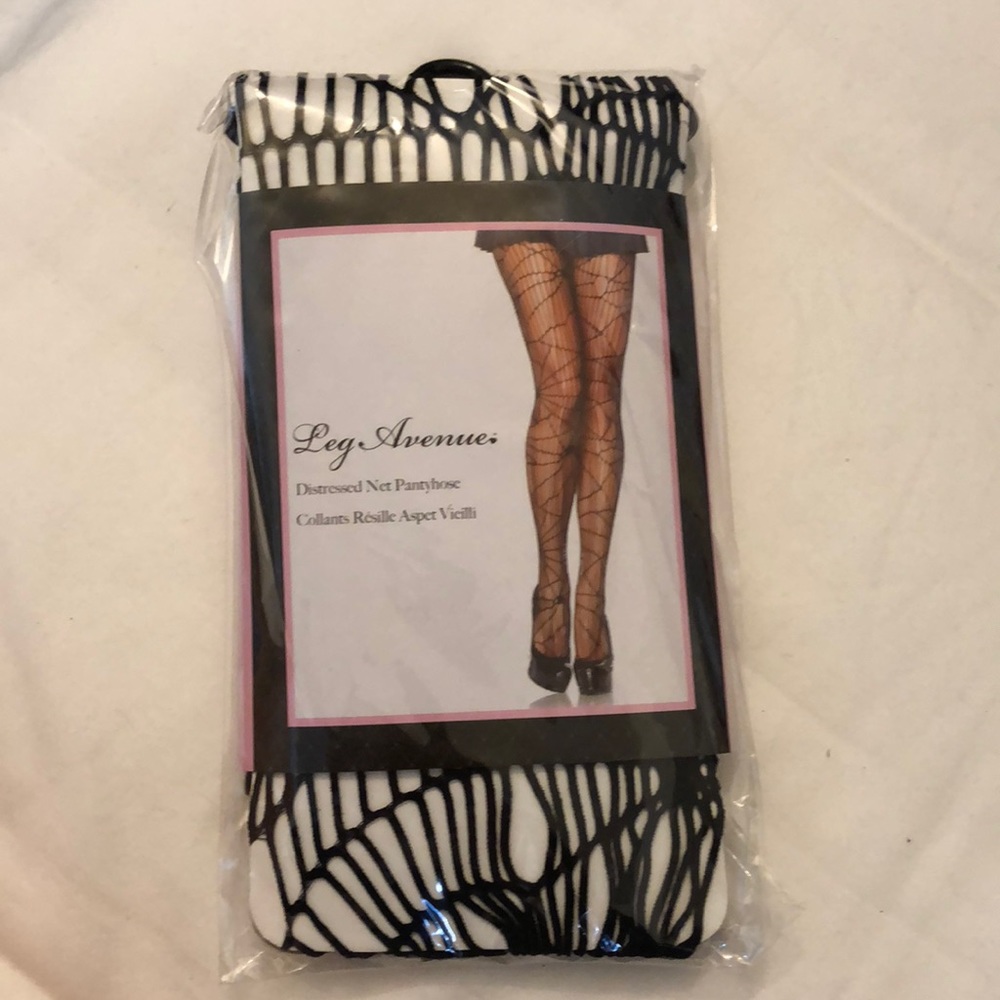 Leg Avenue Distressed Net Pantyhose🕸